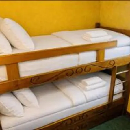 Comfortable With Garden In Apartment *