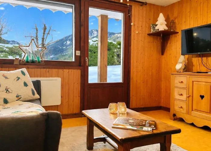 Апартаменты Comfortable With Garden In