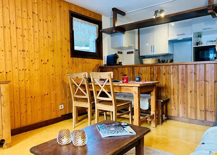 Comfortable With Garden In Шамони