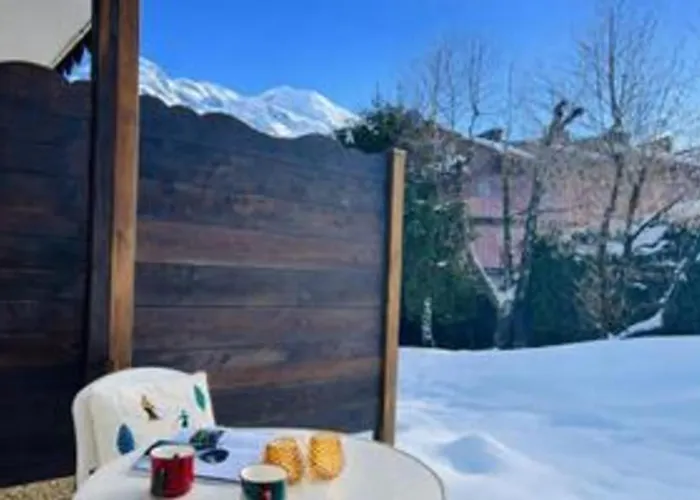 Comfortable With Garden In Апартаменты Шамони